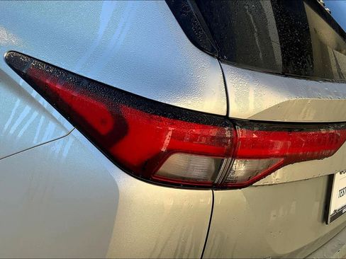 Used 2023 Mitsubishi Outlander SE image 26