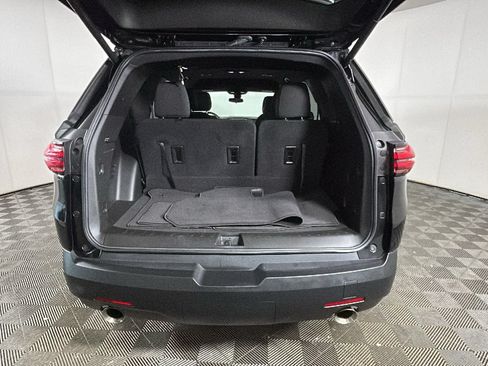 Used 2023 Chevrolet Traverse LT FWD image 31
