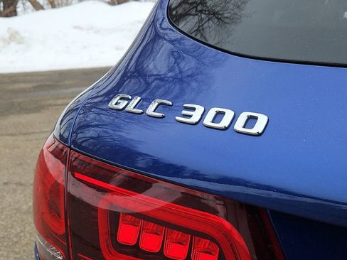 Used 2021 Mercedes-Benz GLC 300 4MATIC image 12