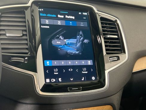 Used 2023 Volvo XC90 B6 Plus w/ Protection Package Premier image 16