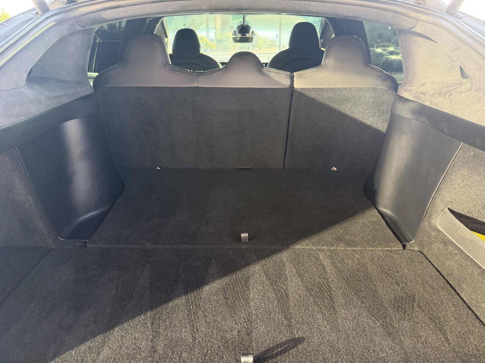 Used 2025 Tesla Model X AWD/4WD image 17