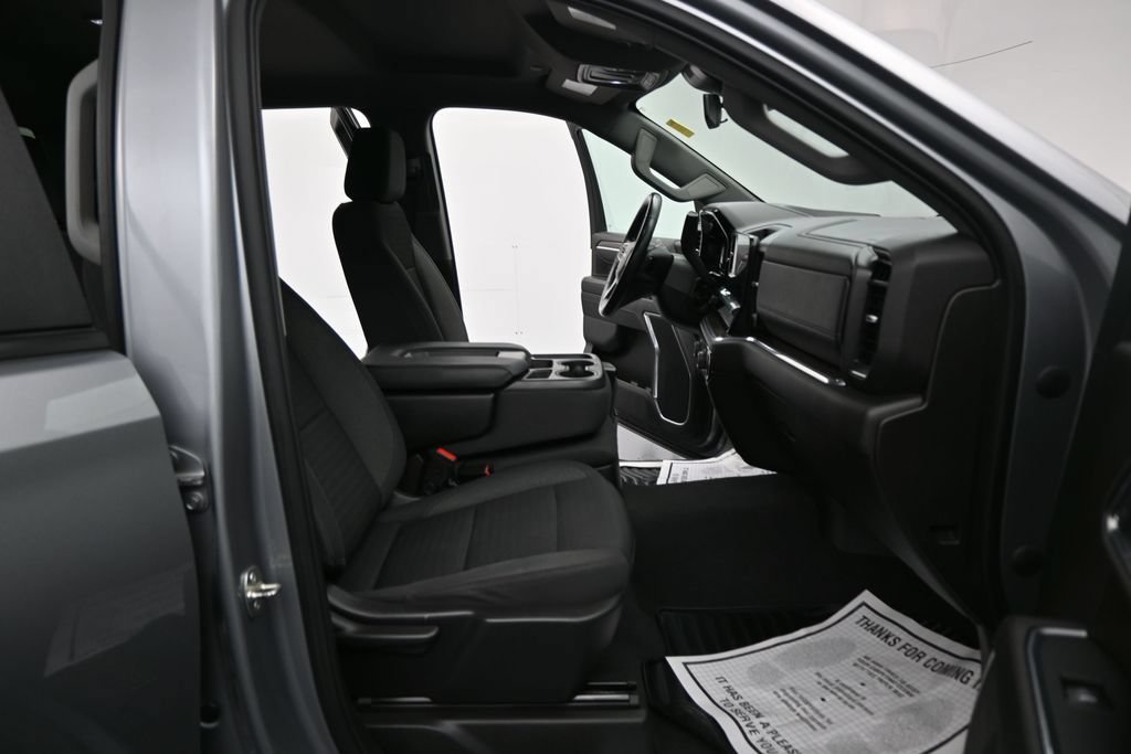 Used 2023 Chevrolet Silverado 1500 LT AWD/4WD image 27
