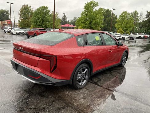 Used 2025 Kia K4 FWD image 5
