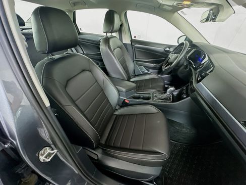 Used 2024 Volkswagen Jetta SE image 29