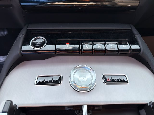 New 2027 Lincoln Navigator Reserve w/ Jet Appearance Package AWD/4WD image 30