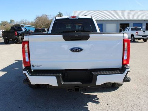 Used 2024 Ford F350 XLT w/ FX4 Off-Road Package image 9