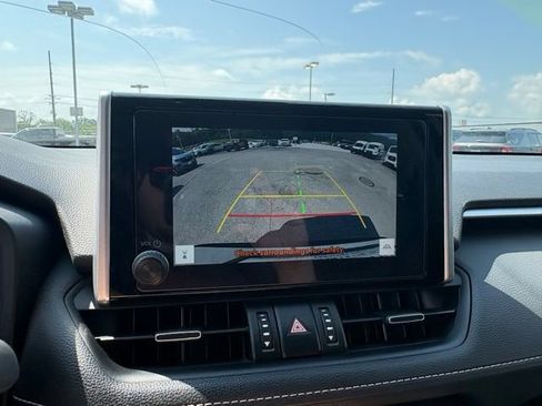 Used 2025 Toyota RAV4 XLE Premium FWD image 5