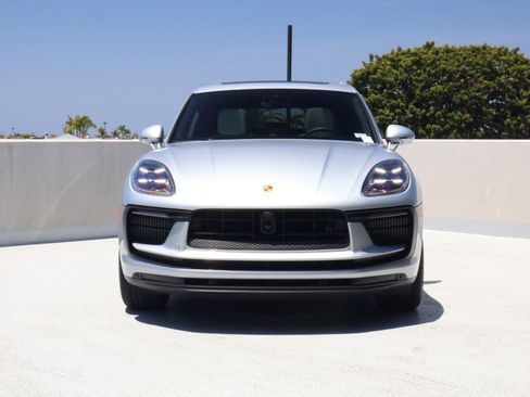 Certified 2026 Porsche Macan S AWD/4WD image 6