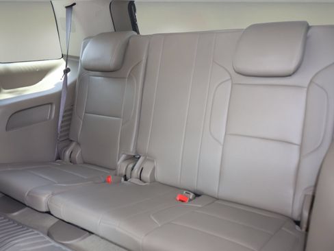 Used 2019 Chevrolet Tahoe LT RWD image 15