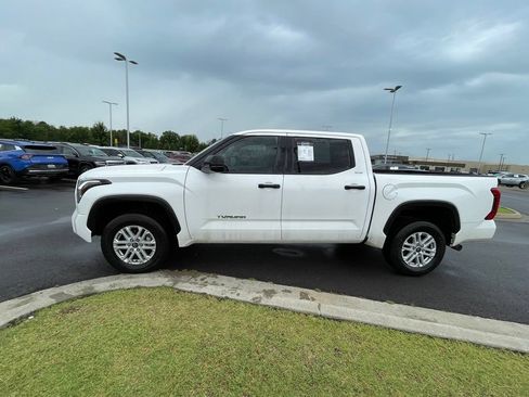 Used 2024 Toyota Tundra SR5 AWD/4WD image 3