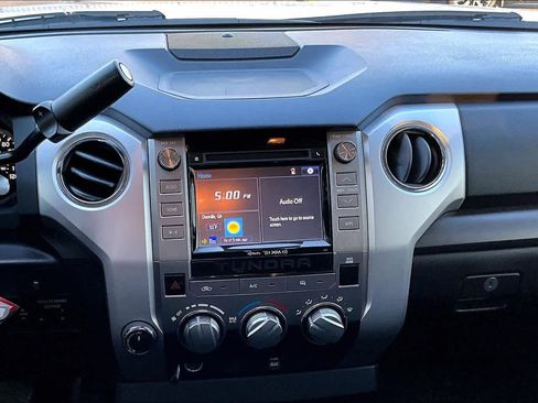 Used 2018 Toyota Tundra SR5 image 14