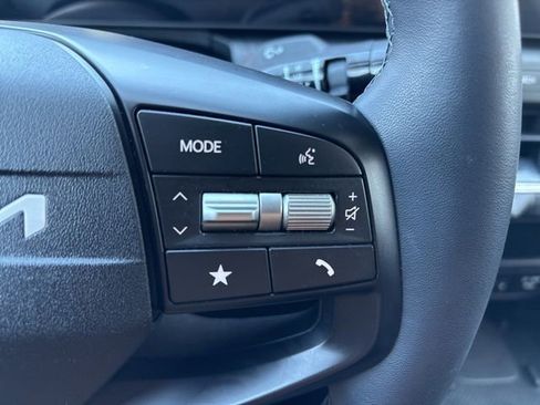 Used 2025 Kia K4 EX image 17