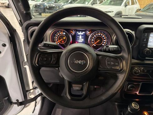 Used 2019 Jeep Wrangler Unlimited Sport image 11