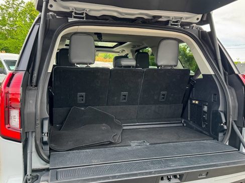 Used 2025 Ford Expedition Active AWD/4WD image 23