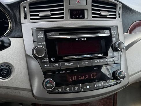 Used 2011 Toyota Avalon Limited FWD image 26