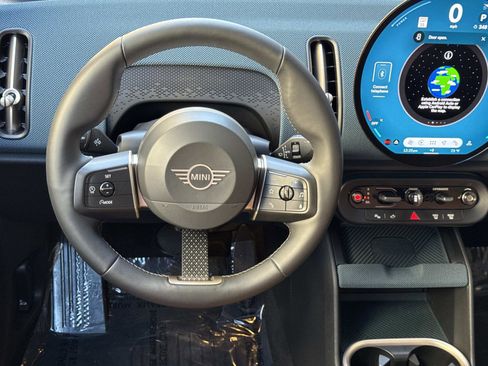 Certified 2025 MINI Cooper Countryman S image 8