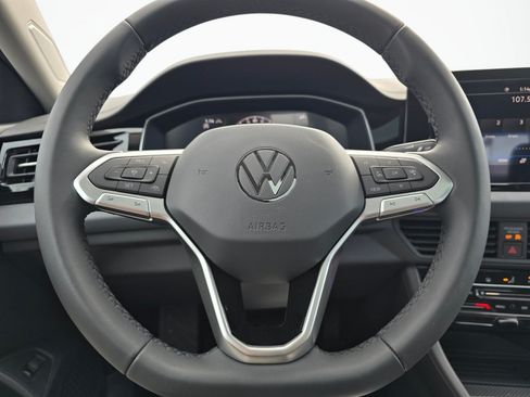 New 2026 Volkswagen Jetta SE FWD image 22