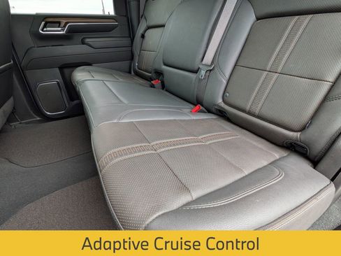 Used 2024 Chevrolet Silverado 3500 High Country w/ Technology Package image 33