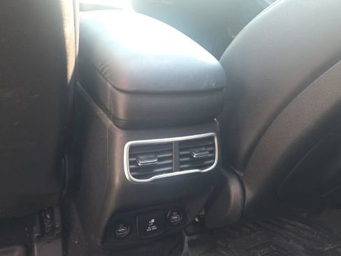 Used 2023 Hyundai Santa Fe Limited AWD/4WD image 11