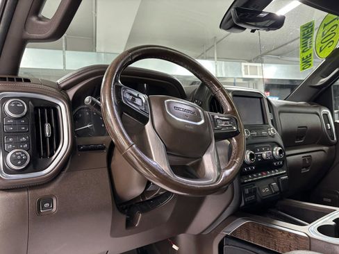 Used 2021 GMC Sierra 3500 Denali w/ Denali Ultimate Package AWD/4WD image 27