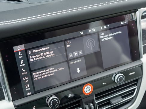 New 2026 Porsche Macan GTS image 26