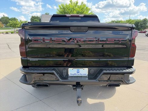 Used 2020 Chevrolet Silverado 1500 LT Trail Boss w/ Midnight Edition AWD/4WD image 18