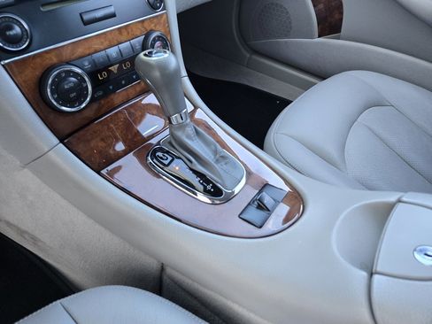 Used 2005 Mercedes-Benz CLK 500 Cabriolet image 30