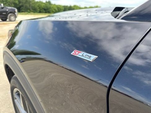 Used 2025 Ford Explorer ST-Line w/ ST-Line Street Pack AWD/4WD image 9