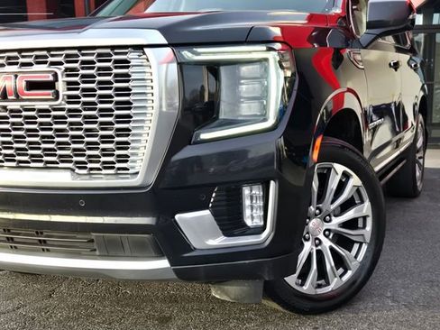Used 2021 GMC Yukon Denali w/ Denali Premium Package AWD/4WD image 5