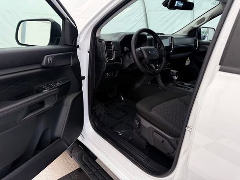 New 2026 Ford Ranger XLT w/ Black Appearance Package AWD/4WD image 31