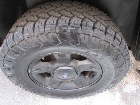 Used 2001 Ford Explorer Sport Trac 2WD image 13