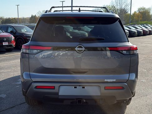 New 2026 Nissan Pathfinder SL AWD/4WD image 7