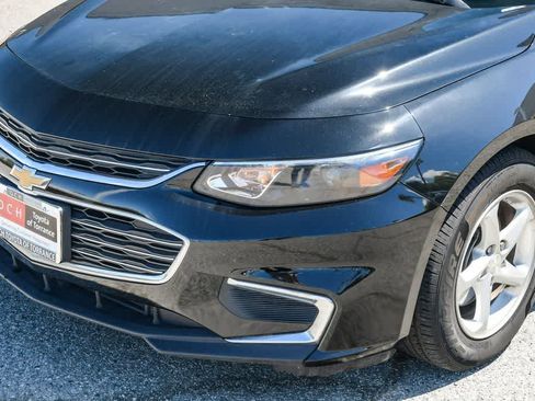 Used 2018 Chevrolet Malibu LS FWD image 5