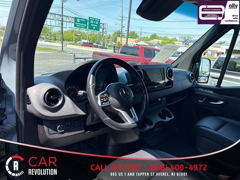 Used 2024 Mercedes-Benz Sprinter 2500 image 13