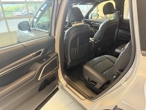 Used 2025 Kia Telluride SX X-Line AWD/4WD image 10