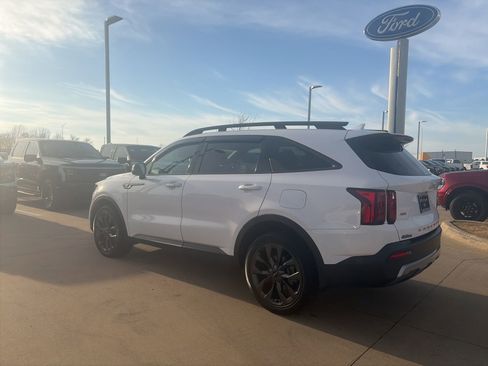 Used 2022 Kia Sorento X-Line EX image 3