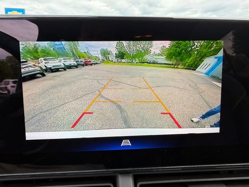 Certified 2024 Chevrolet Trax ACTIV FWD image 21