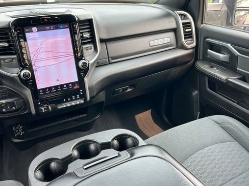 Used 2025 RAM 2500 Big Horn AWD/4WD image 36