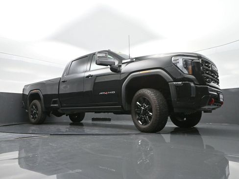 Used 2024 GMC Sierra 3500 AT4 w/ Technology Package image 40