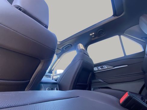 New 2026 Ford Explorer Platinum image 16