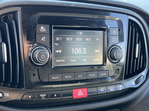 Used 2022 RAM ProMaster City Base w/ Lights & Wheels Group image 18