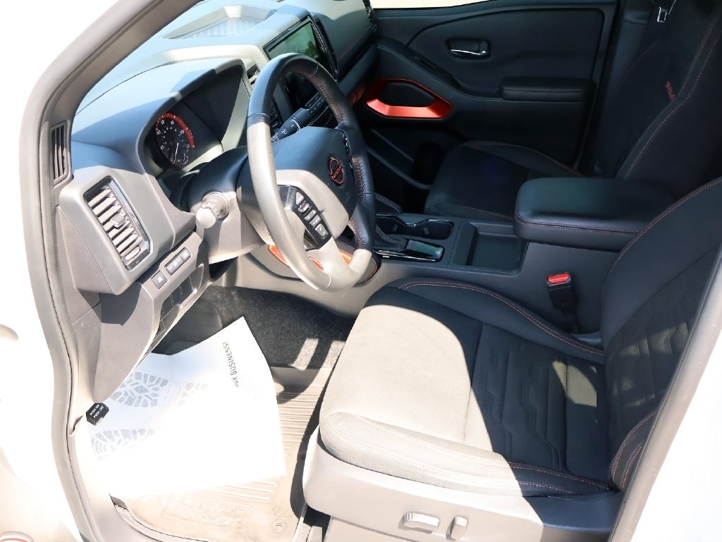 Used 2024 Nissan Frontier PRO-4X w/ Technology Package AWD/4WD image 22
