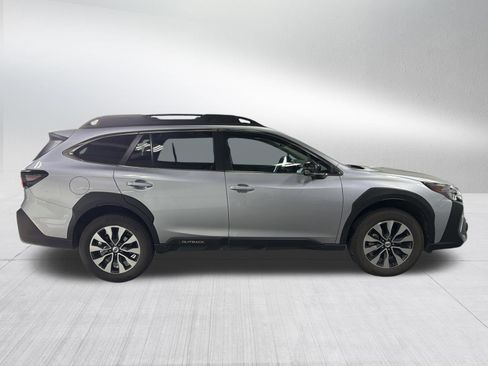 Certified 2023 Subaru Outback Limited image 8
