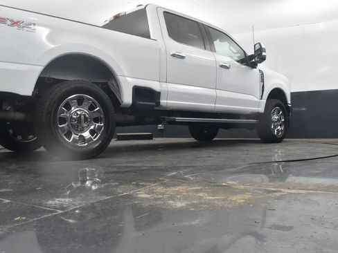 Used 2025 Ford F250 Lariat w/ Chrome Package AWD/4WD image 23