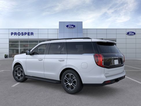 New 2026 Ford Expedition Active RWD image 4