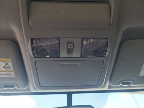 Used 2021 Nissan Frontier S image 31