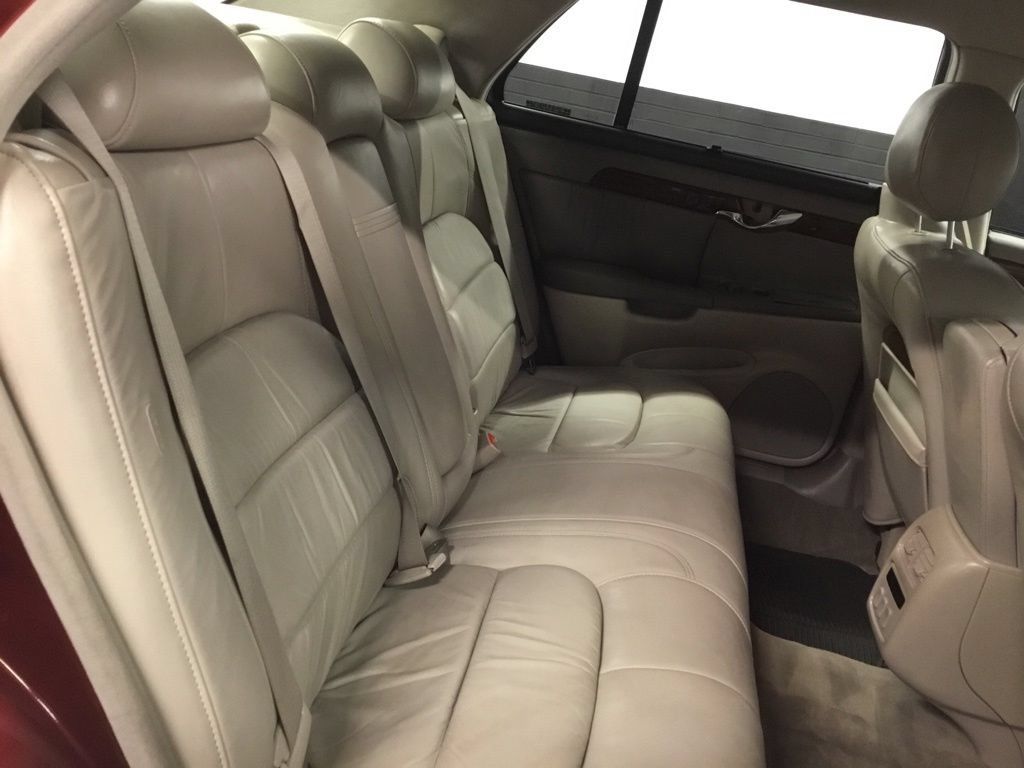 Used 2000 Cadillac De Ville DHS w/ Safety/Security Pkg FWD image 85