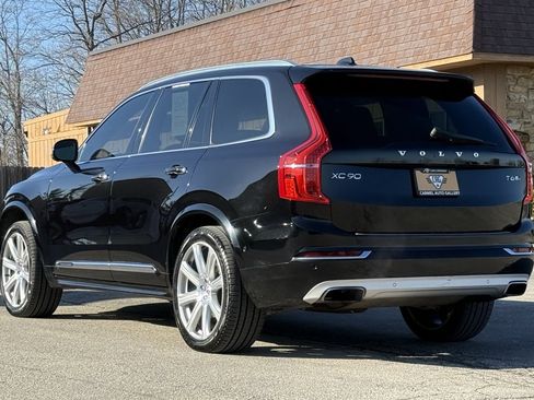 Used 2018 Volvo XC90 T6 Inscription w/ Convenience Package image 3