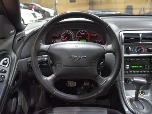 Used 2004 Ford Mustang Mach 1 RWD image 20