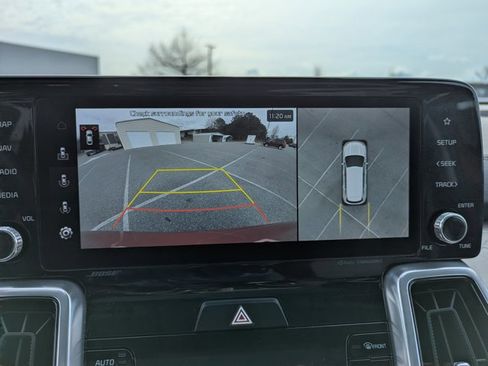 Used 2023 Kia Sorento SX Prestige image 16